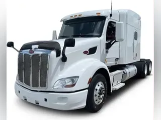 2022 Peterbilt 579