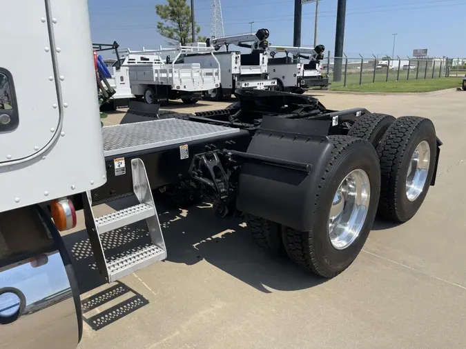 2020 Peterbilt 567