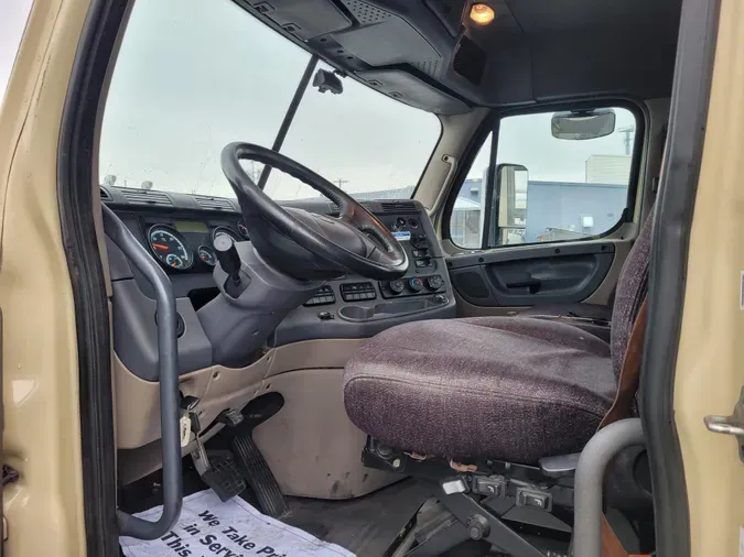 2016 FREIGHTLINER/MERCEDES CASCADIA 125