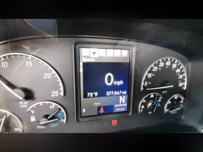 2023 Freightliner Cascadia 126