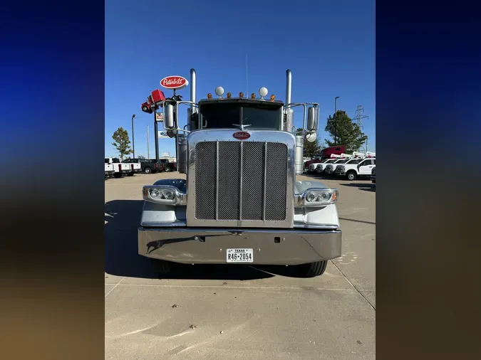 2020 Peterbilt 389