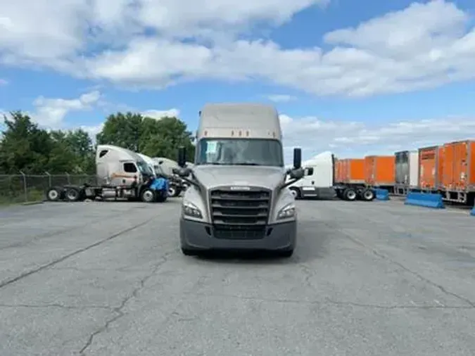 2020 Freightliner Cascadia