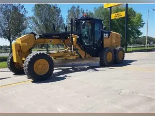 2014 CATERPILLAR 120M2