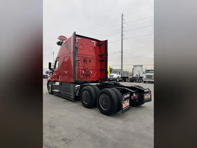 2021 Freightliner Cascadia