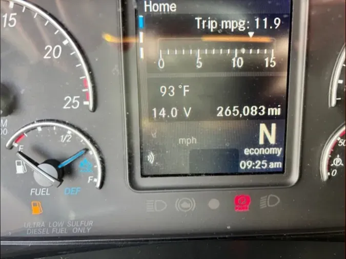 2022 Freightliner PT126SLP