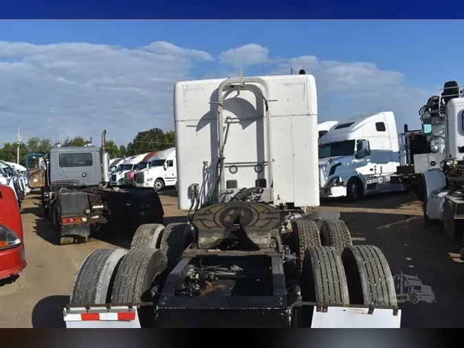 2017 PETERBILT 579