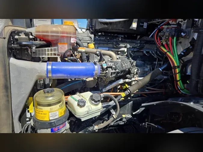 2024 Freightliner Cascadia 126