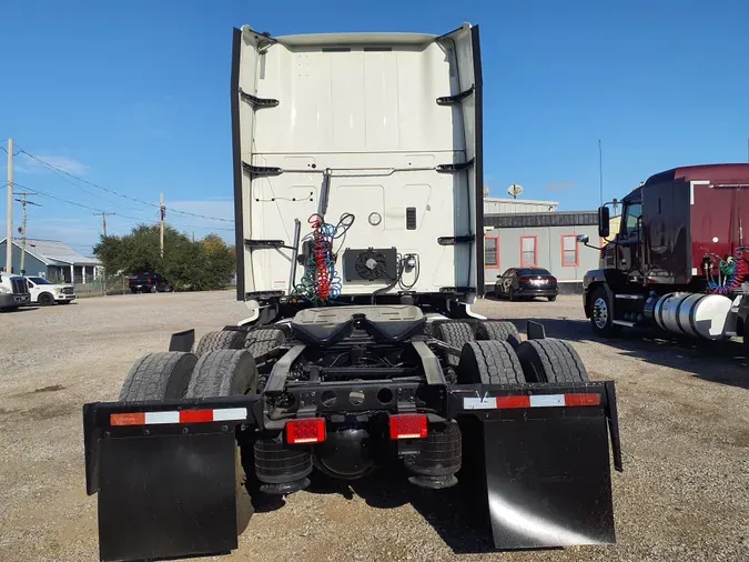 2019 NAVISTAR INTERNATIONAL LT625 SLPR CAB