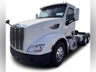 2021 Peterbilt 579