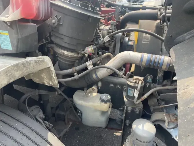 2020 FREIGHTLINER M2 106
