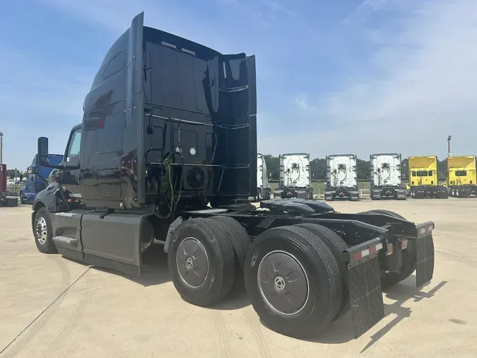 2022 International LT625