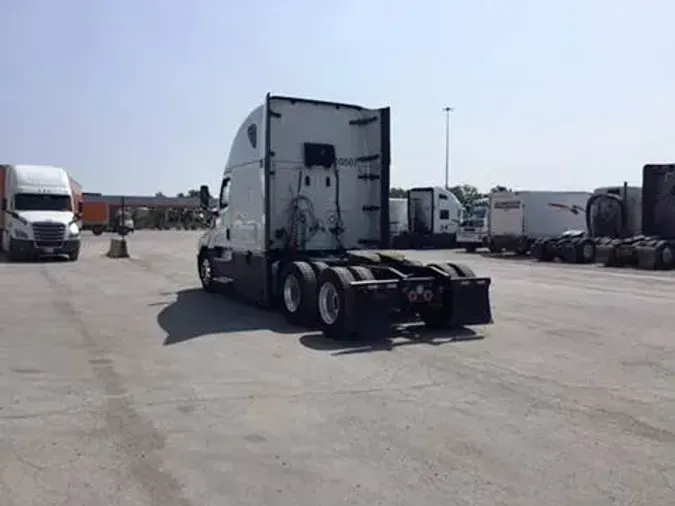 2020 Freightliner Cascadia