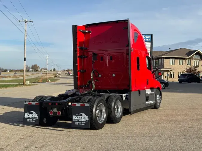 2022 FREIGHTLINER Cascadia 1260ea1a2446ef0b7de75ef8e49e22df502