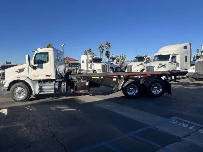 2020 Peterbilt 567