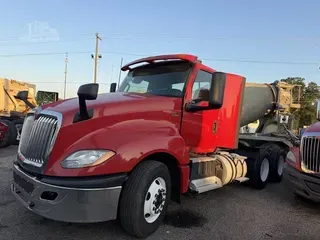 2019 INTERNATIONAL LT