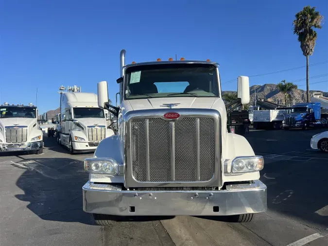 2020 Peterbilt 567