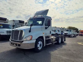 2018 FREIGHTLINER/MERCEDES CASCADIA 125