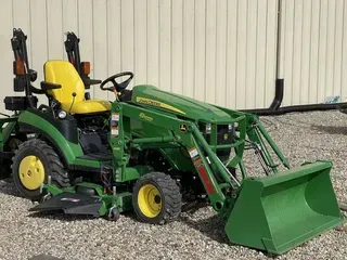2017 John Deere 1025R