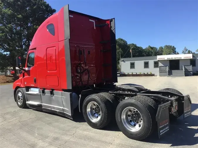 2020 FREIGHTLINER CASCADIA