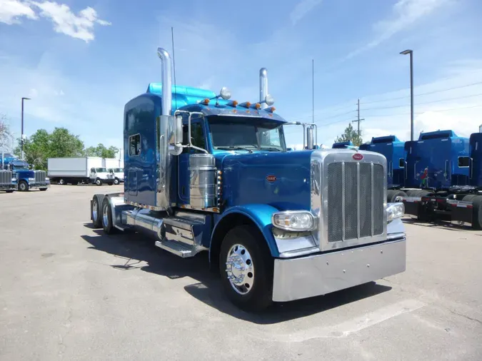 2020 Peterbilt 389