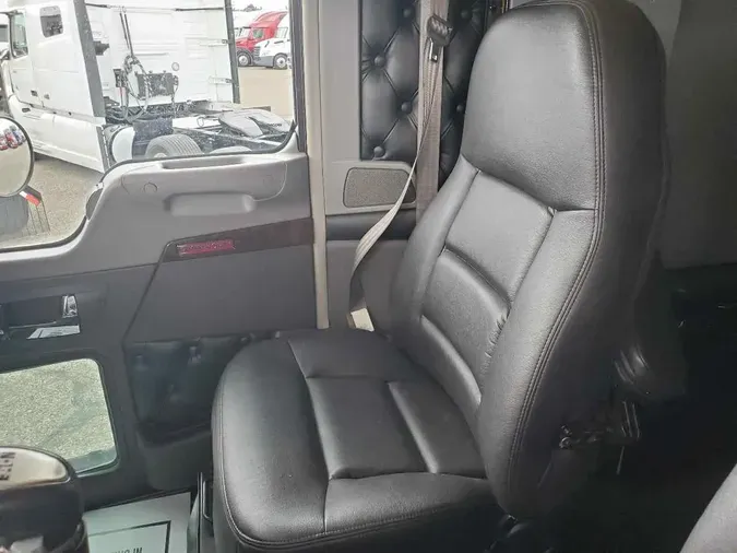 2019 KENWORTH W900