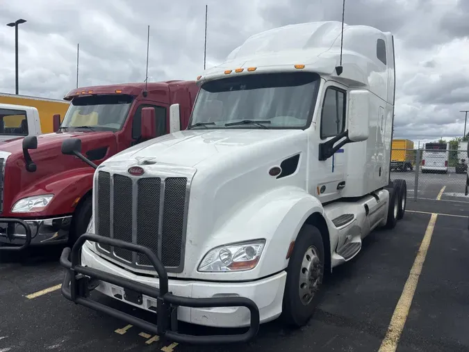 2022 Peterbilt 579