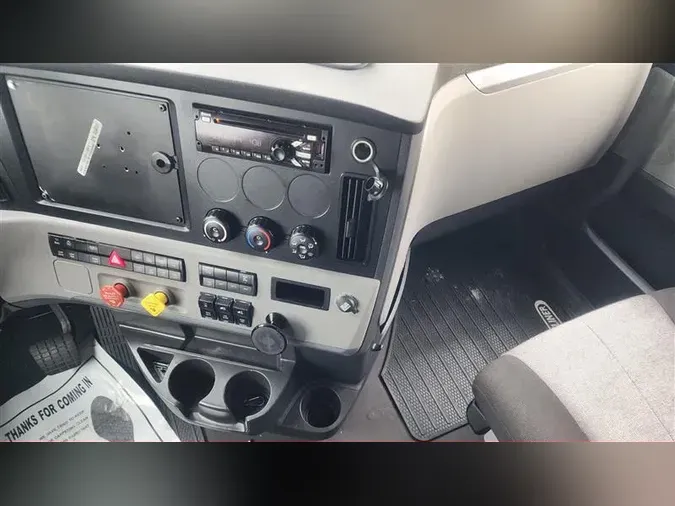 2020 FREIGHTLINER CA126