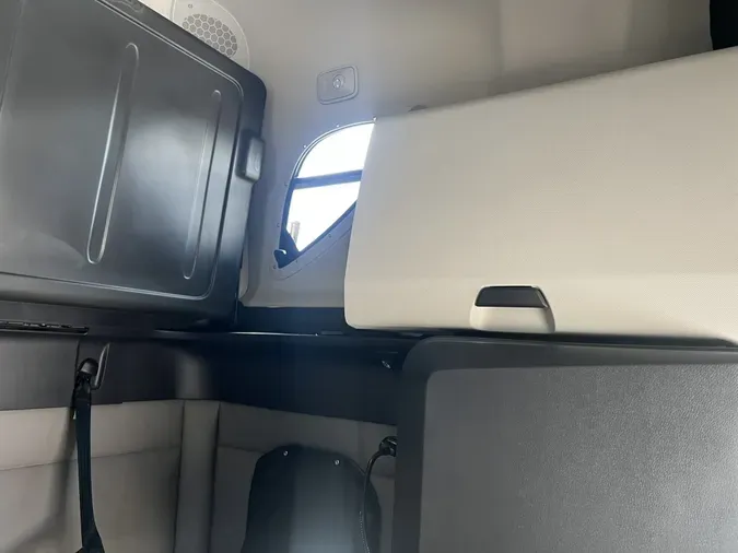 2019 FREIGHTLINER CASCADIA 126