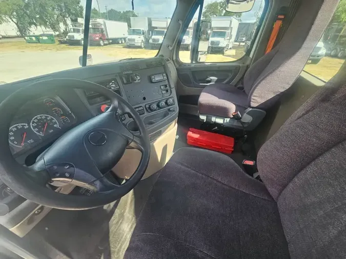 2018 FREIGHTLINER/MERCEDES CASCADIA 125