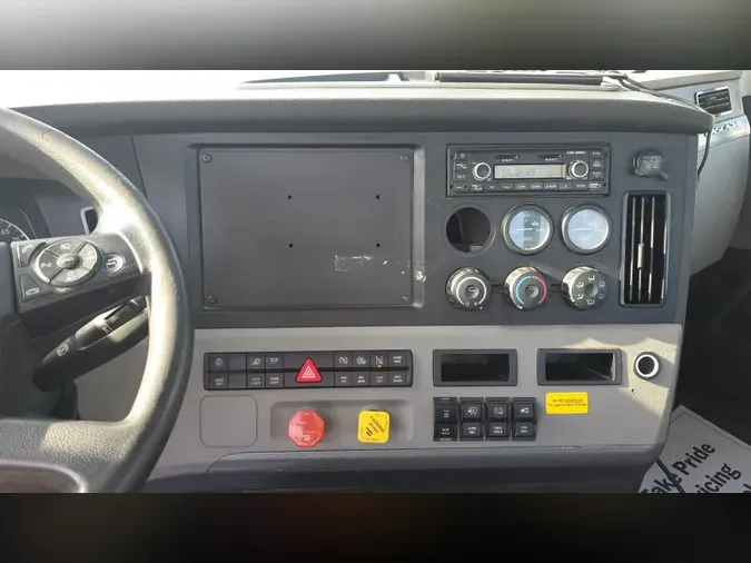 2019 Freightliner Cascadia 126