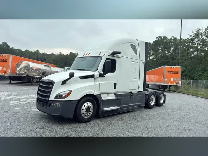 2023 Freightliner Cascadia 126