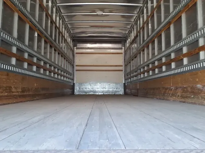 2018 FREIGHTLINER/MERCEDES M2 106