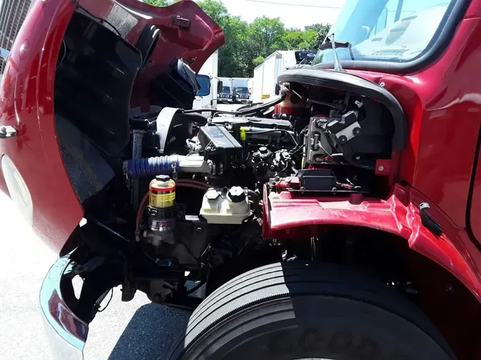 2020 FREIGHTLINER M2 106