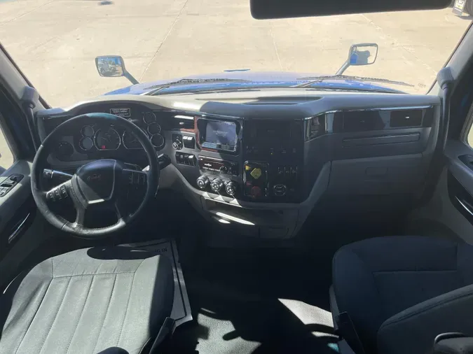 2020 Peterbilt 579