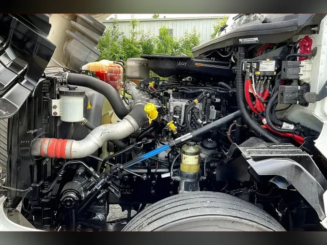 2023 INT LT625 6x4