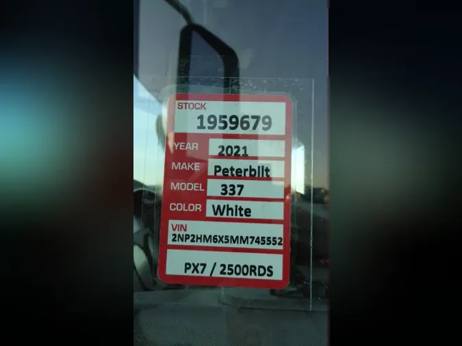 2021 Peterbilt 337