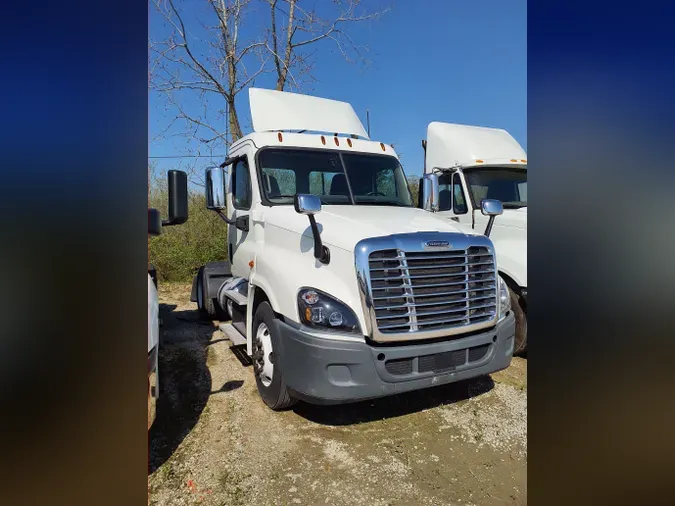 2018 FREIGHTLINER/MERCEDES CASCADIA 125