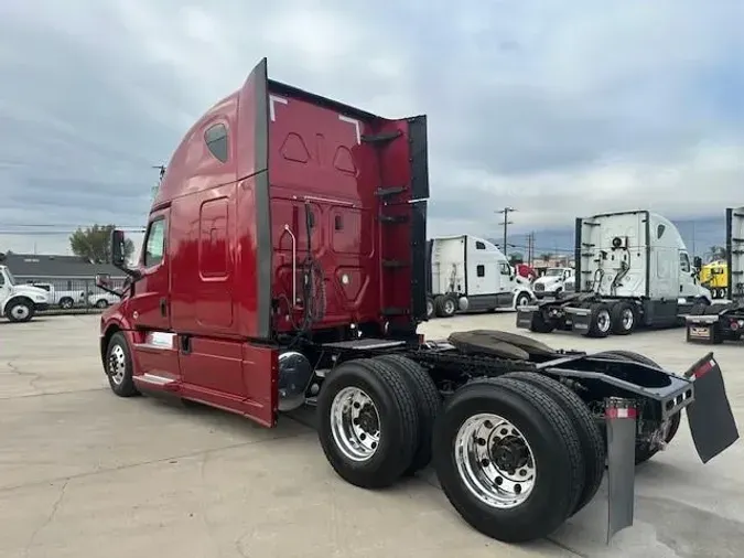 2020 Freightliner Cascadia