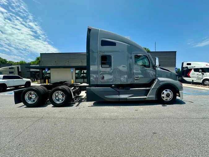 2023 Kenworth T680