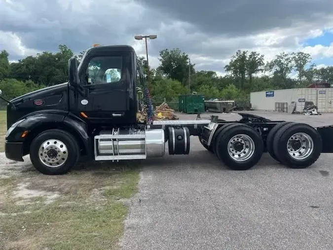 2021 Peterbilt 579