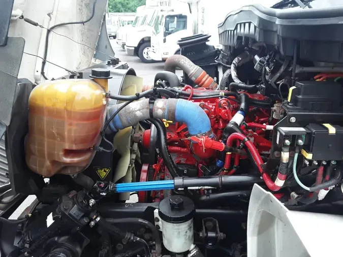 2018 NAVISTAR INTERNATIONAL 4300