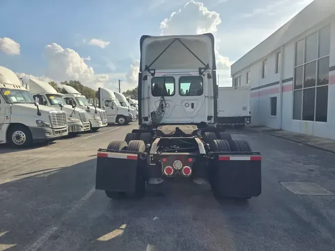 2019 FREIGHTLINER/MERCEDES NEW CASCADIA PX12664