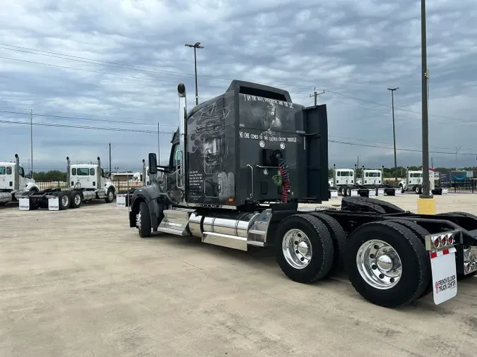 2024 Kenworth W990