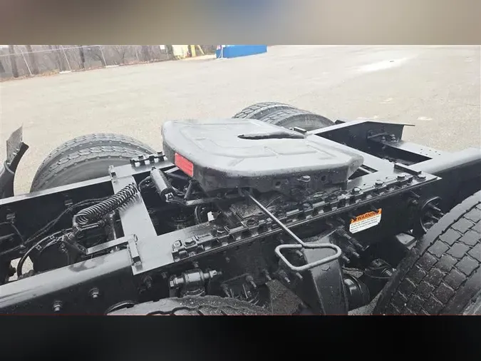 2021 FREIGHTLINER CA126