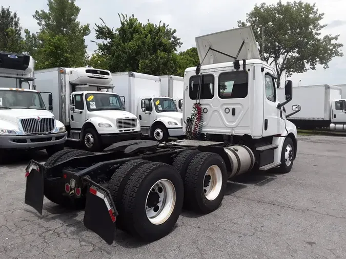 2018 FREIGHTLINER NEW CASCADIA PX12664
