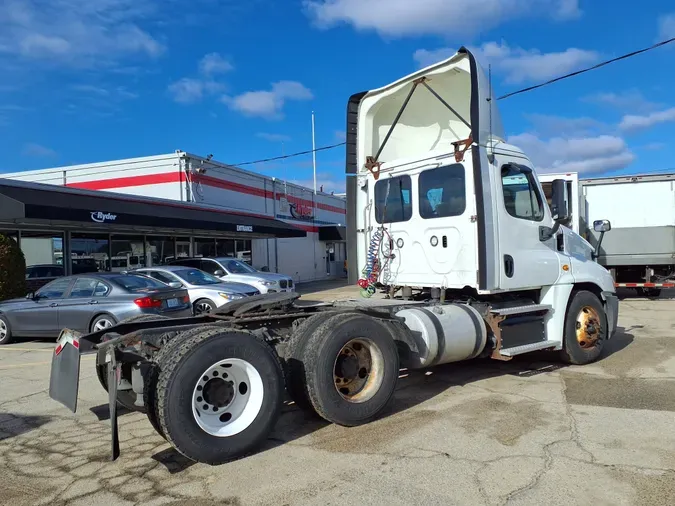 2018 FREIGHTLINER/MERCEDES CASCADIA 125