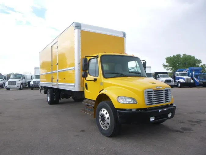 2018 Freightliner Business Class M2 106