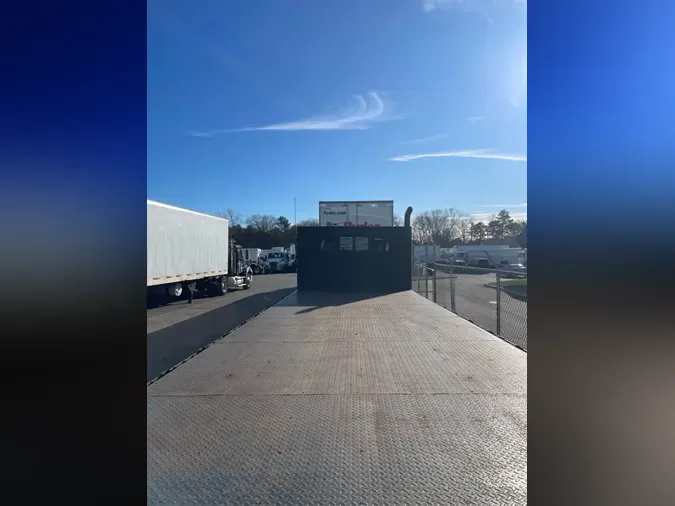 2017 FREIGHTLINER/MERCEDES M2 112