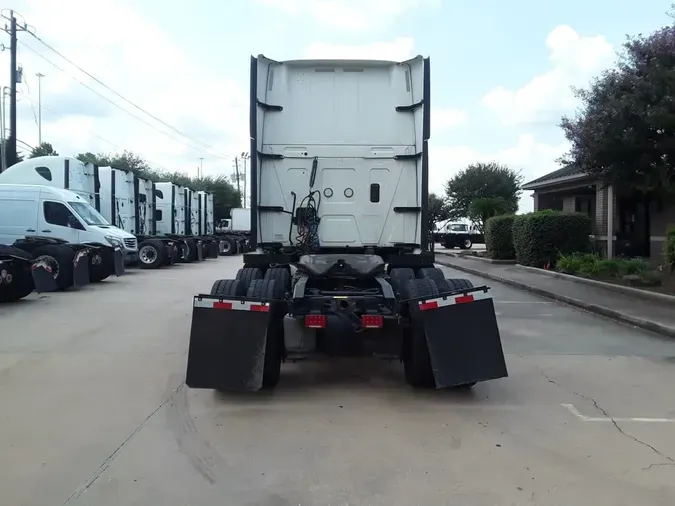 2022 NAVISTAR INTERNATIONAL LT625 SLPR CAB