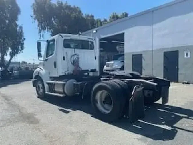 2015 FREIGHTLINER/MERCEDES M2 112